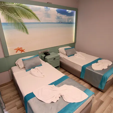 Blue Palace Hotel 3*