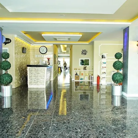 Hotel Blue Palace