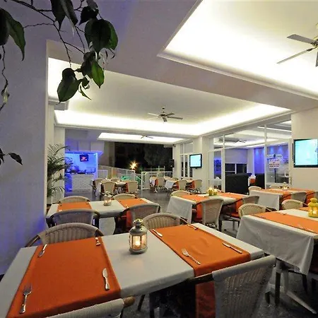Blue Palace מלון מרמריס